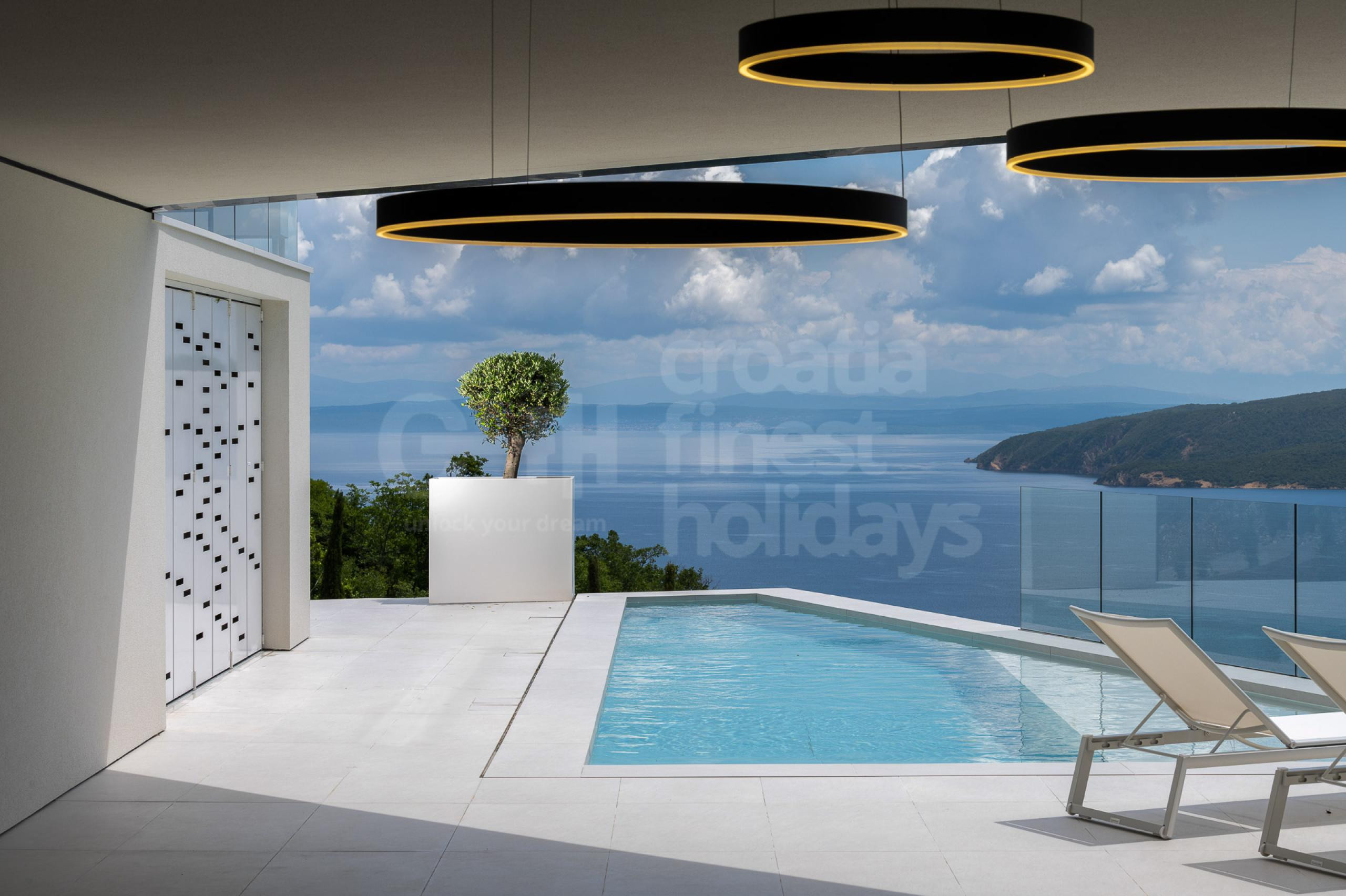 Villa Omega with indoor and outdoor pool and SPA near Opatija