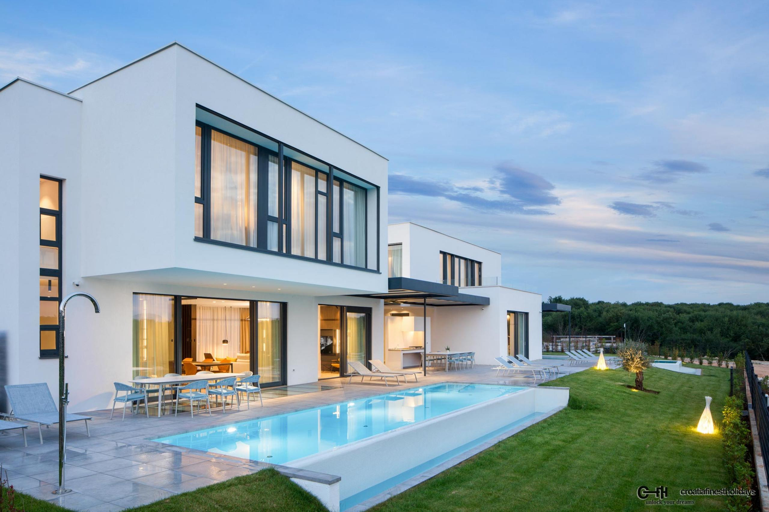 Modern 6 bedroom villa Noble with indoor heated pool in Istra Bale