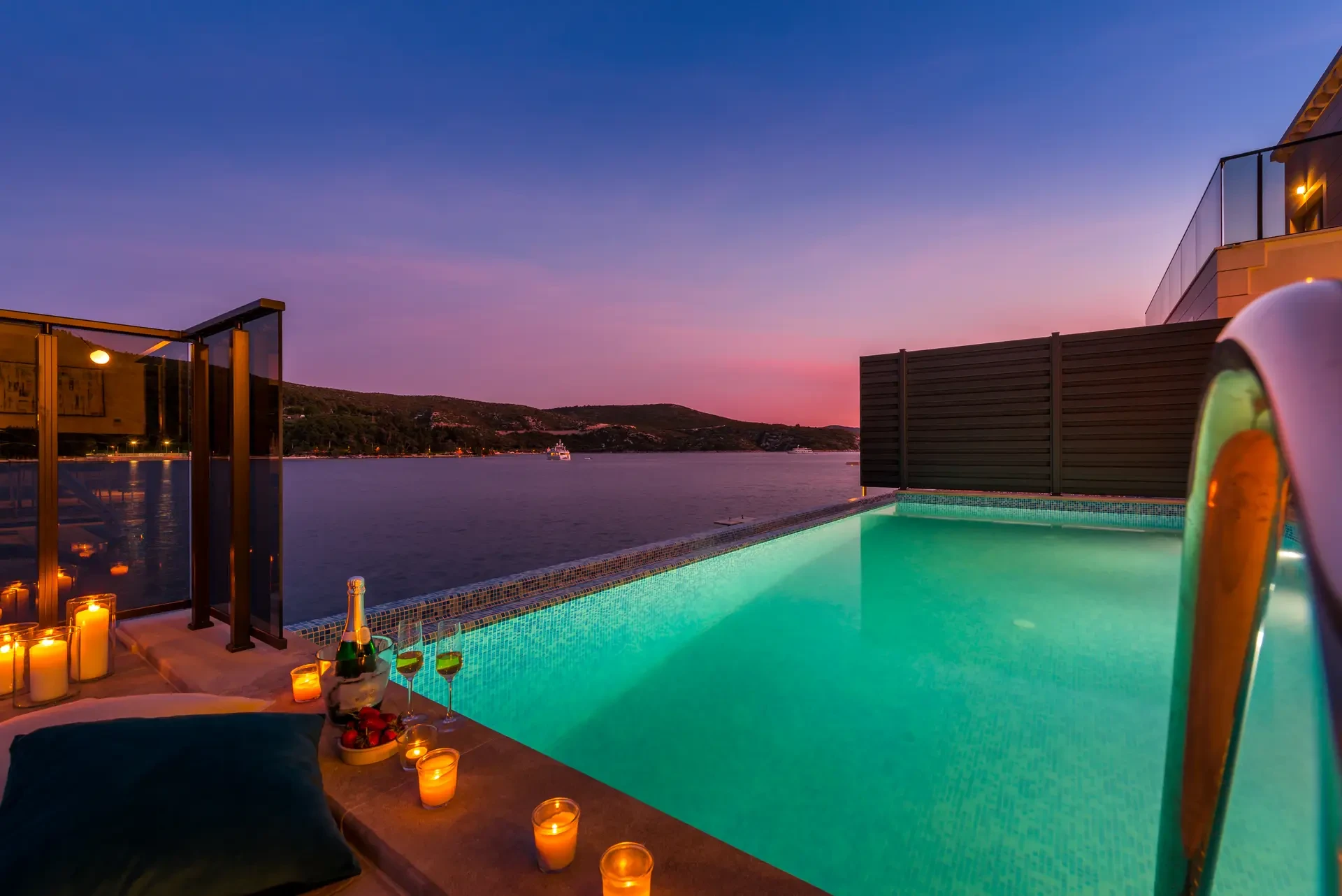 Villa Demoiselle by Croatia Finest Holidays - modern villa by the sea with pool near Dubrovnik