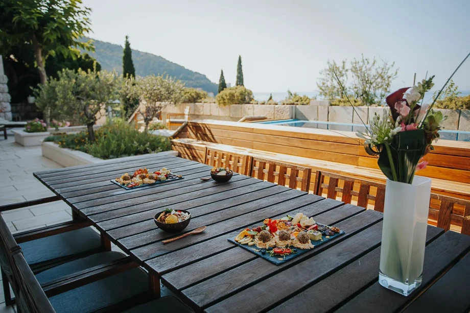 Villa Grande Bellezza by Croatia Finest Holidays - heritage villa with outdoor swimming pool and sauna in Dubrovnik