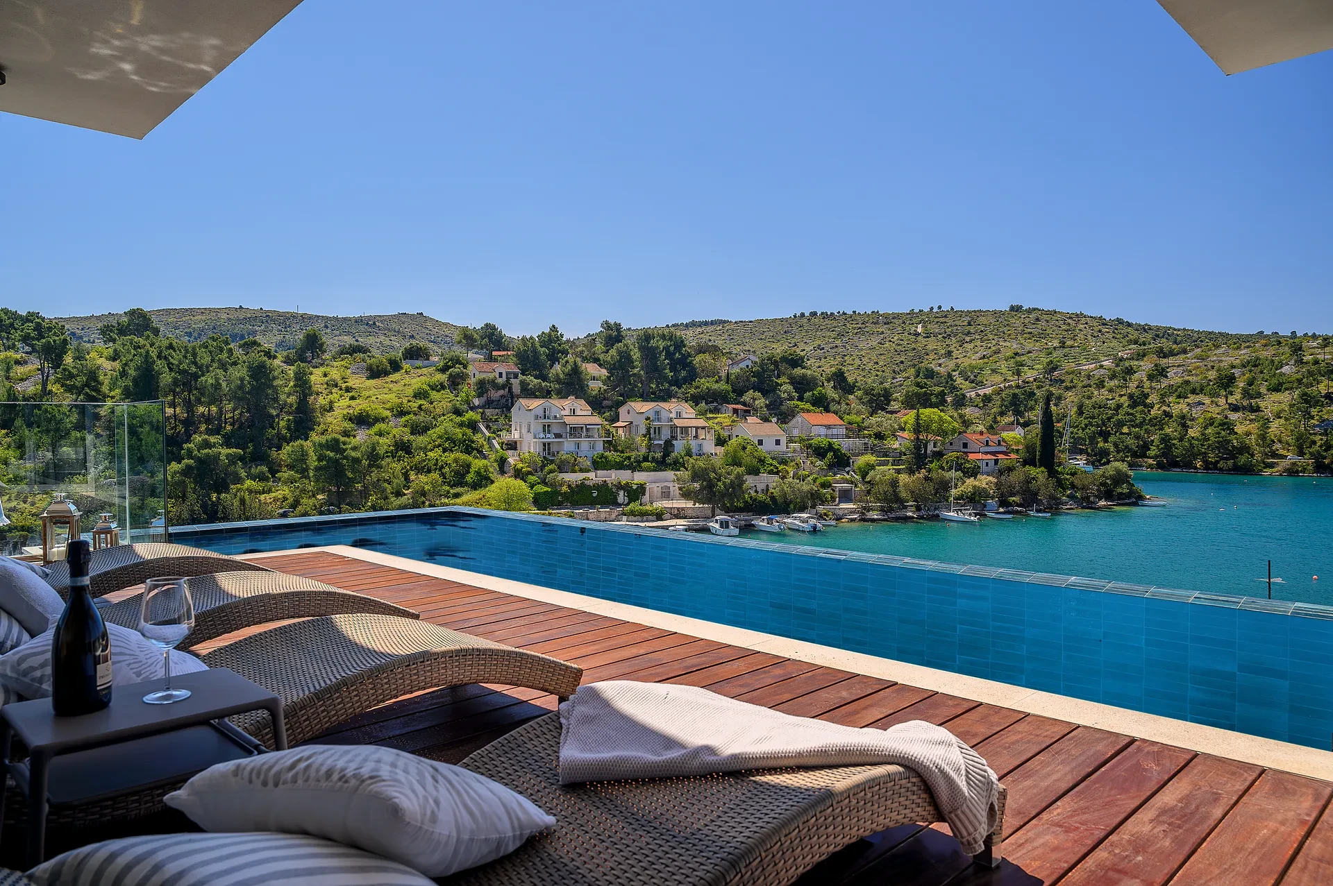 Villa Infinity by Croatia Finest Holidays – luxury villa with with cinema room and pool by the sea – island Brac