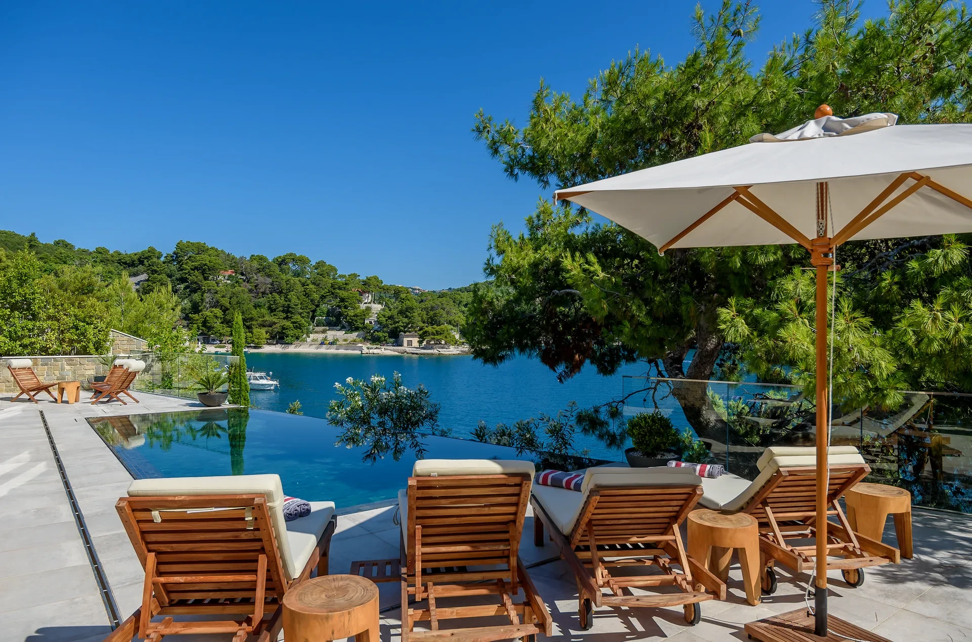 Villa La Cream by Croatia Finest Holidays - waterfront luxury villa with mooring, swimming pool and wellness area on island Brac