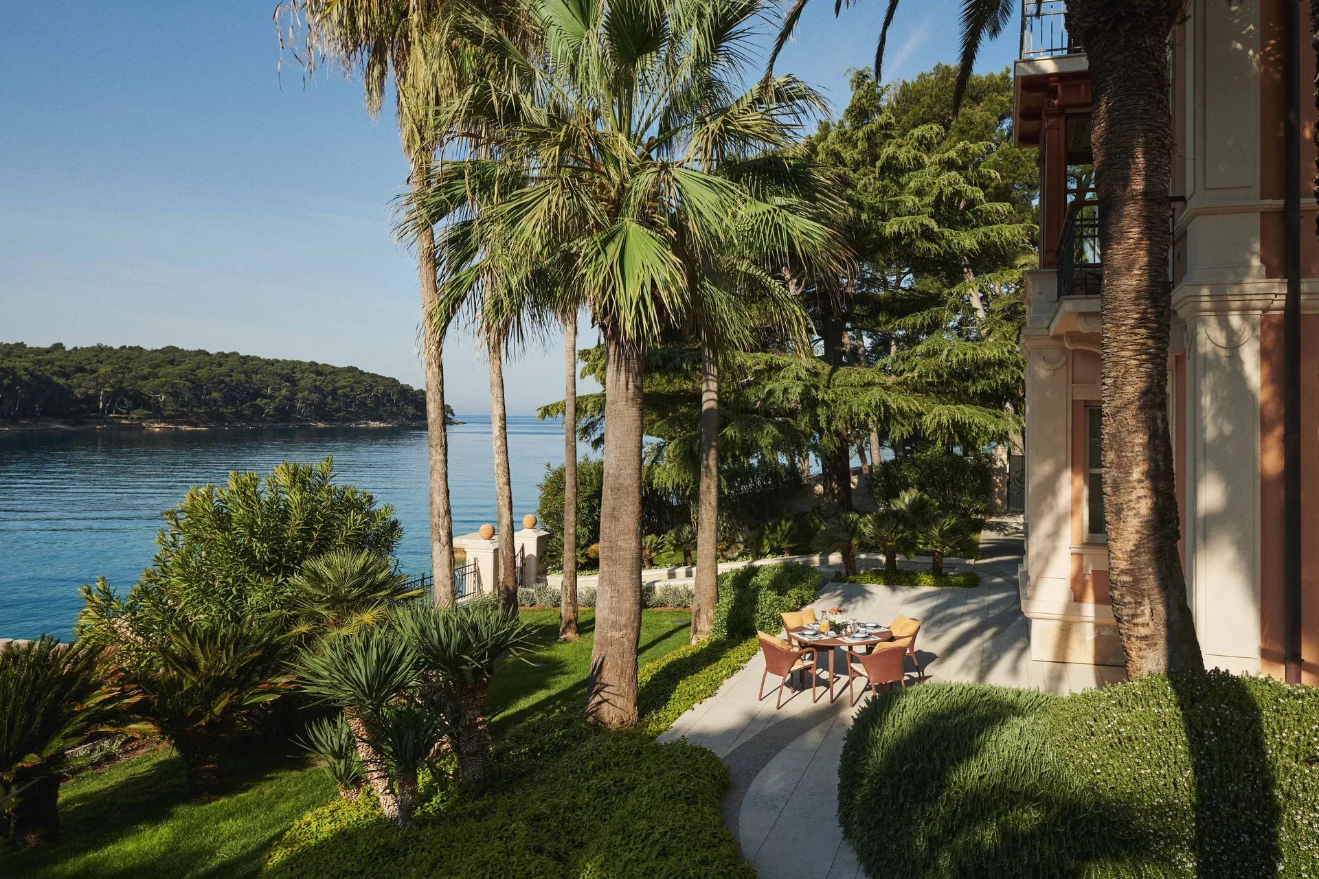 Villa Mirasol by Croatia Finest Holidays - waterfront high-end, fully staffed villa in Mali Losinj