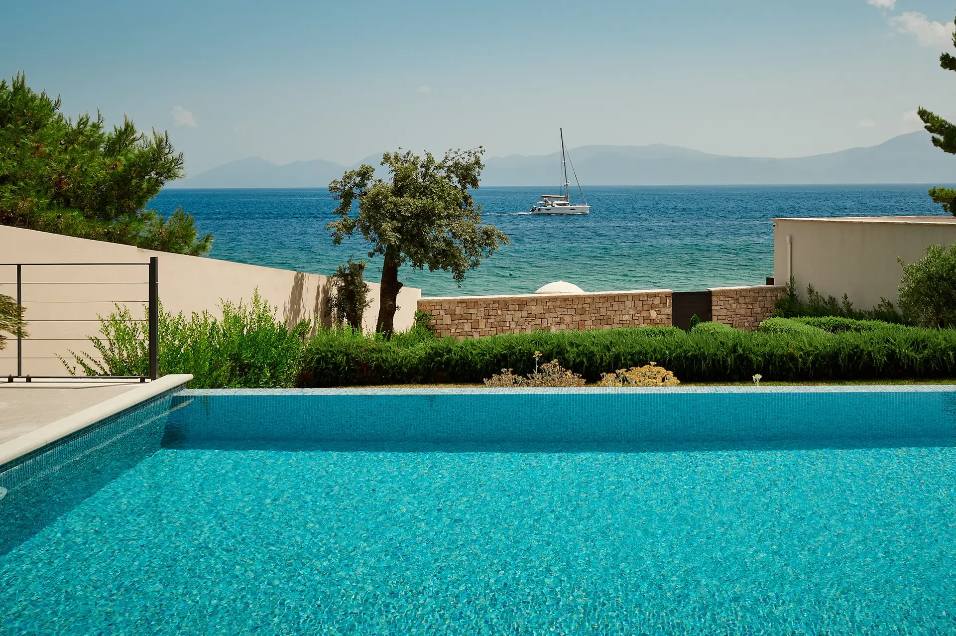 Seafront Villa Katina Residence with pool