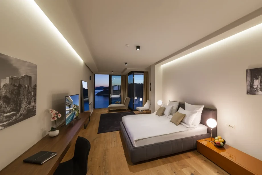 Villa L'Essenza di Dubrovnik by Croatia Finest Holidays - waterfront luxury villa with outdoor swimming pool in Dubrovnik