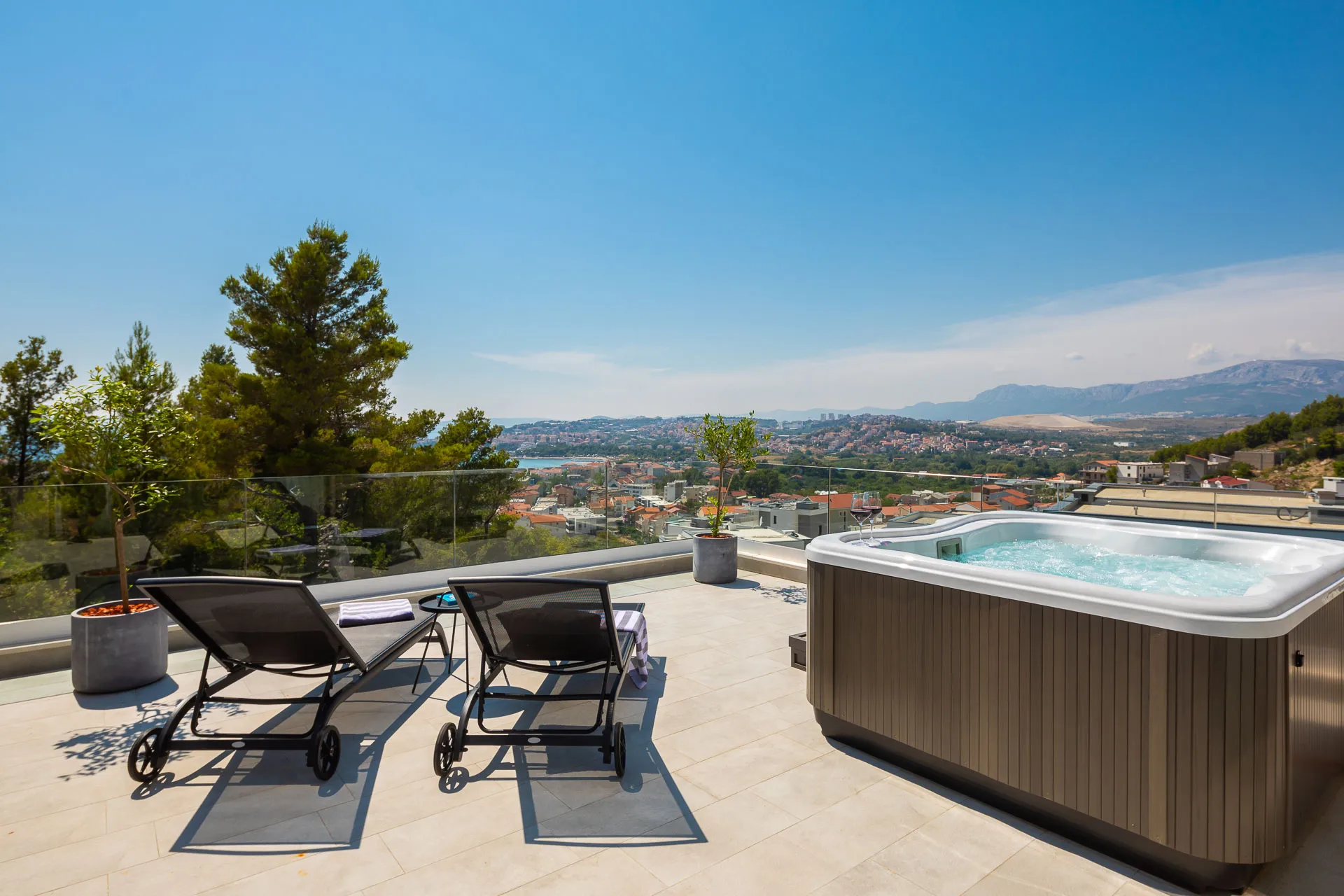 Villa Nove by Croatia Finest Holidays - luxury willa with outdoor swimming pool and sauna in Split