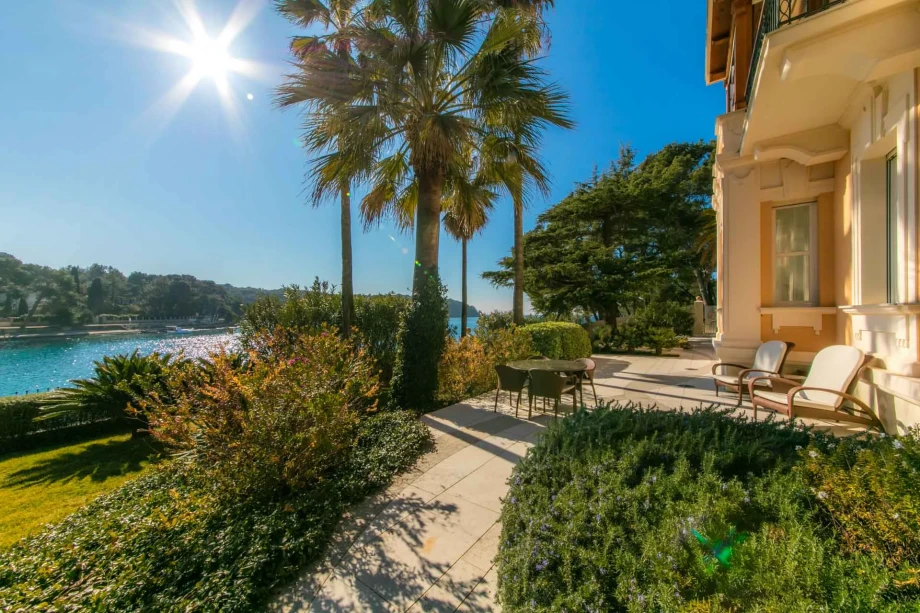 Villa Mirasol