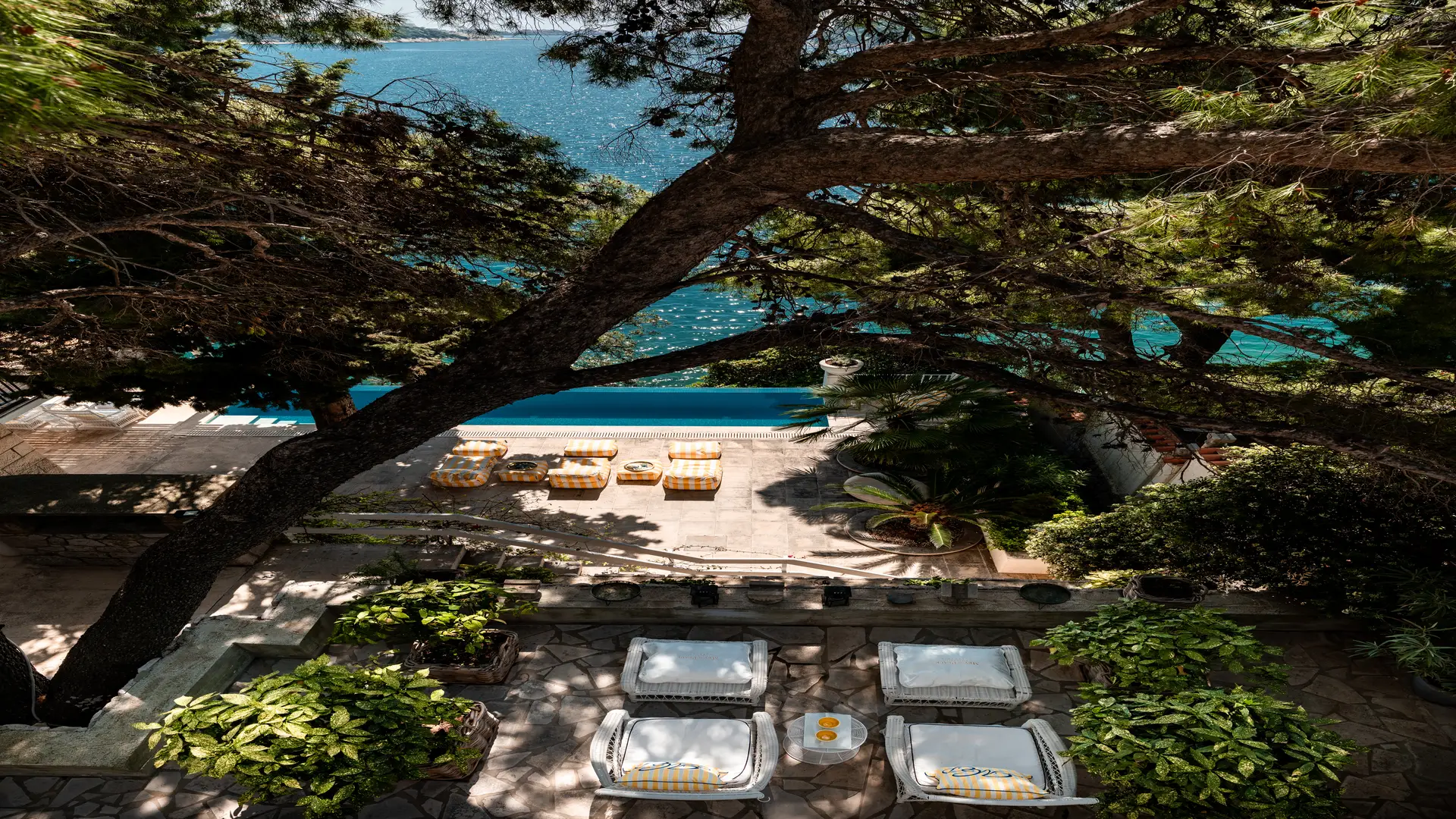 Villa Mey's Place by Croatia Finest Holidays - waterfront luxury villa with swimming pool in Dubrovnik