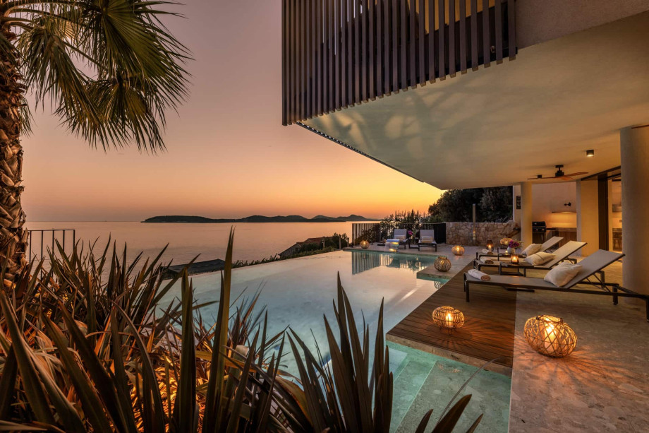 Heated infinity pool with panoramic Adriatic Sea view at Villa Infinity Vista Dubrovnik