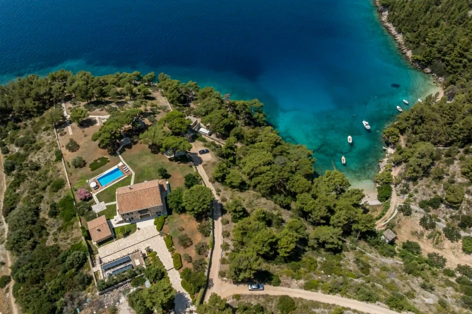 Villa Beachfront Oasis by Croatia Finest Holidays - villa with private property and swimming pool by the beach on island Brac