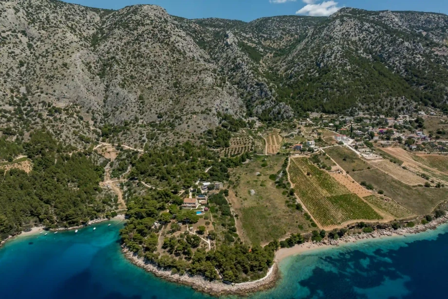 Villa Beachfront Oasis by Croatia Finest Holidays - villa with private property and swimming pool by the beach on island Brac