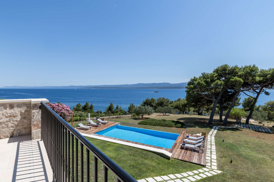 Villa Beachfront Oasis