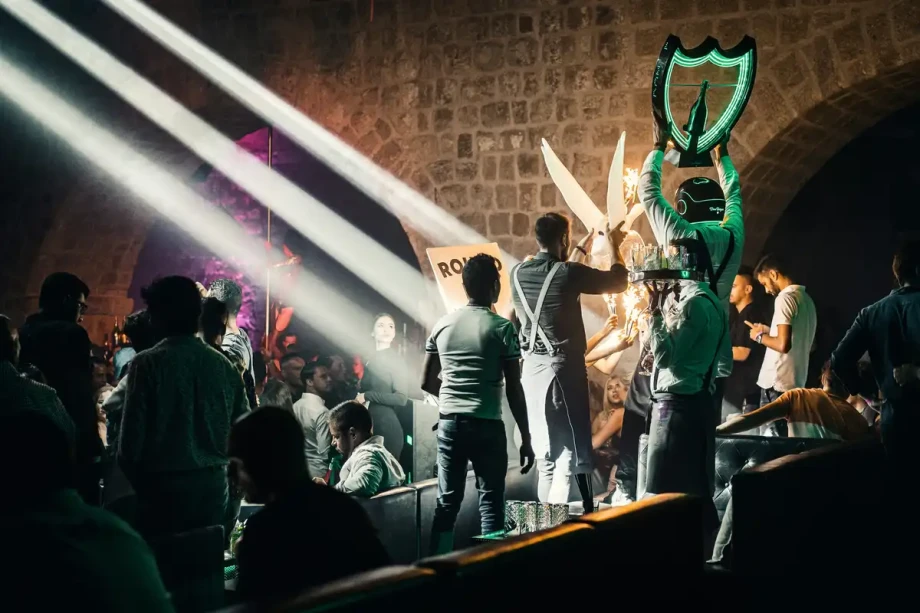 Nightclubs & VIP tables
